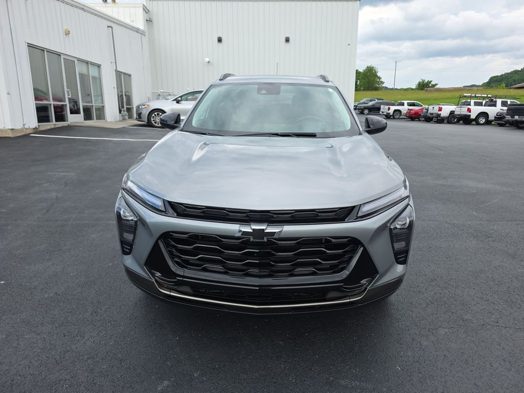 Used 2024 Gray Chevrolet ACTIV image 2