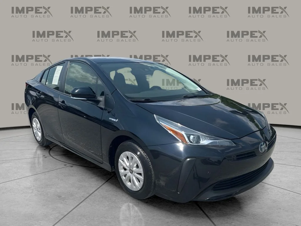 Used 2021 Black Toyota LE image 4