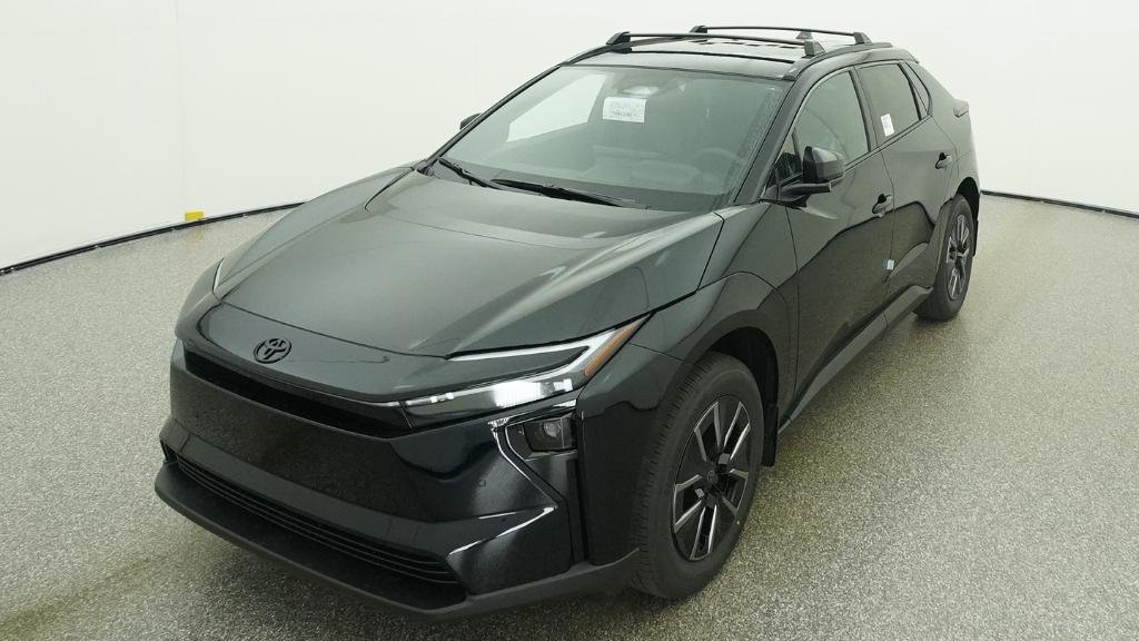 New 2026 Midnight Black Metallic Toyota XLE image 42