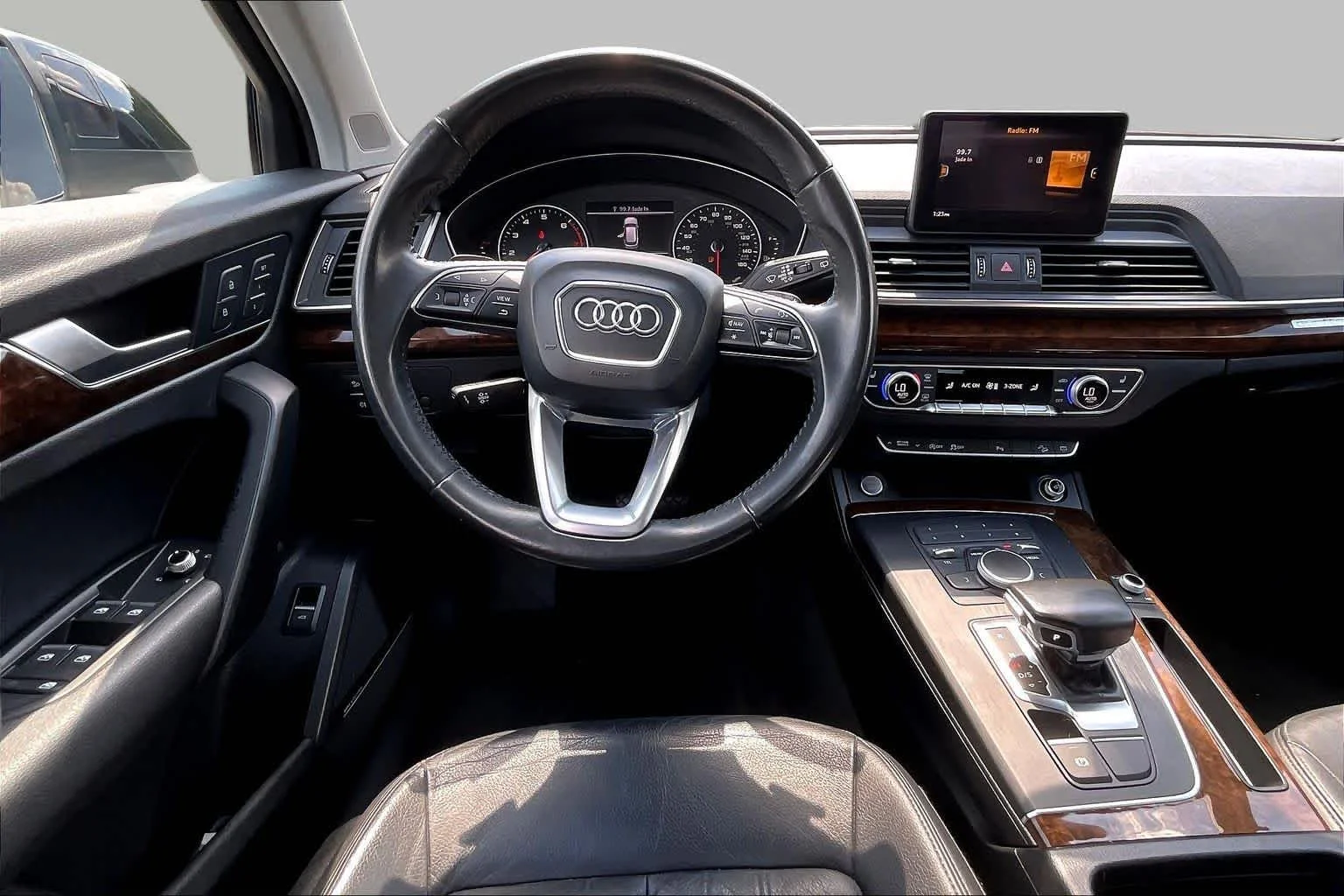Used 2018 Brilliant Black Audi Premium Plus image 6