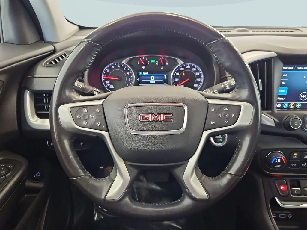 Used 2018 Quicksilver Metallic GMC SLT image 14
