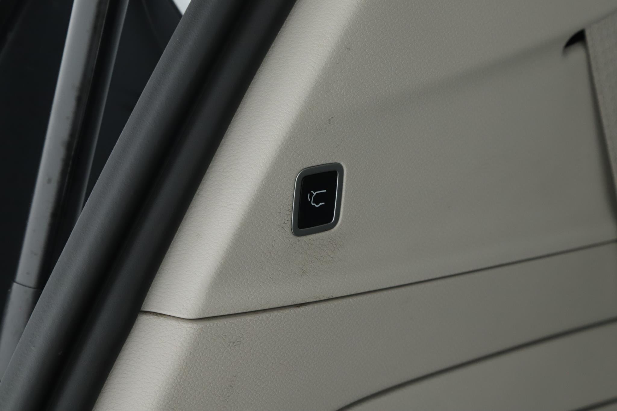 2022 Chrysler Pacifica Hybrid Touring L - Photo 16