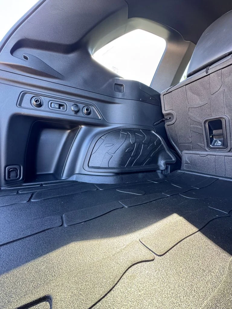 Used 2024 Magnetite Gray Metallic Subaru Wilderness image 11