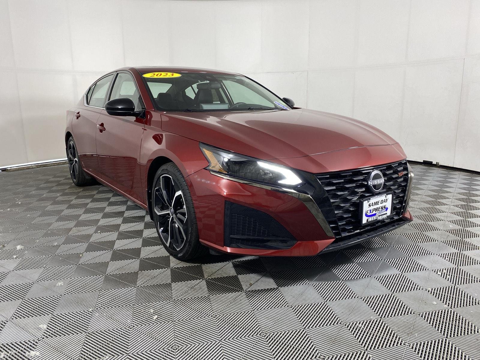 Used 2023 Scarlet Ember Tintcoat Nissan 2.5 SR image 10