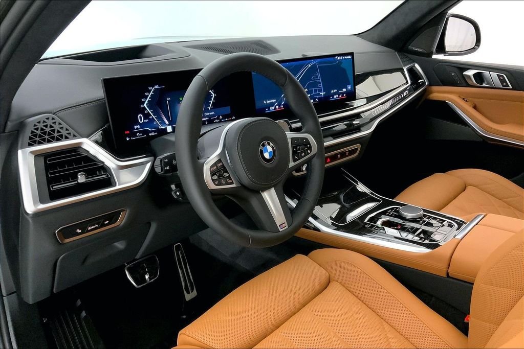 Used 2026 Manhattan Green Metallic BMW  image 21