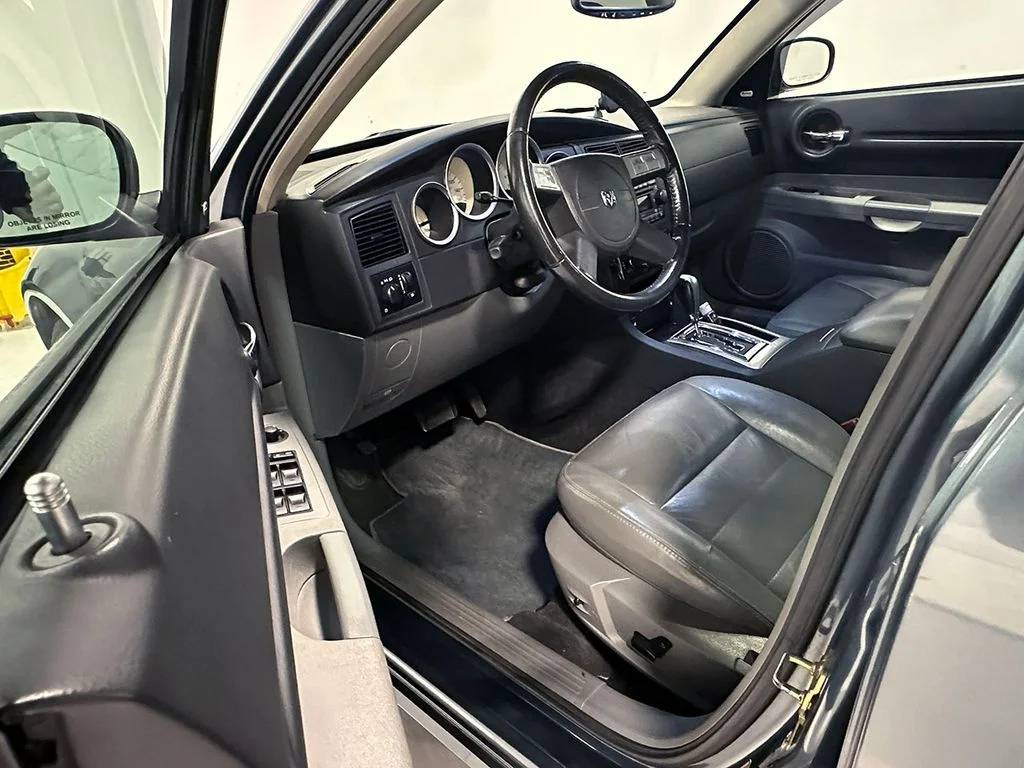 Used 2005 Green Dodge R/T image 43