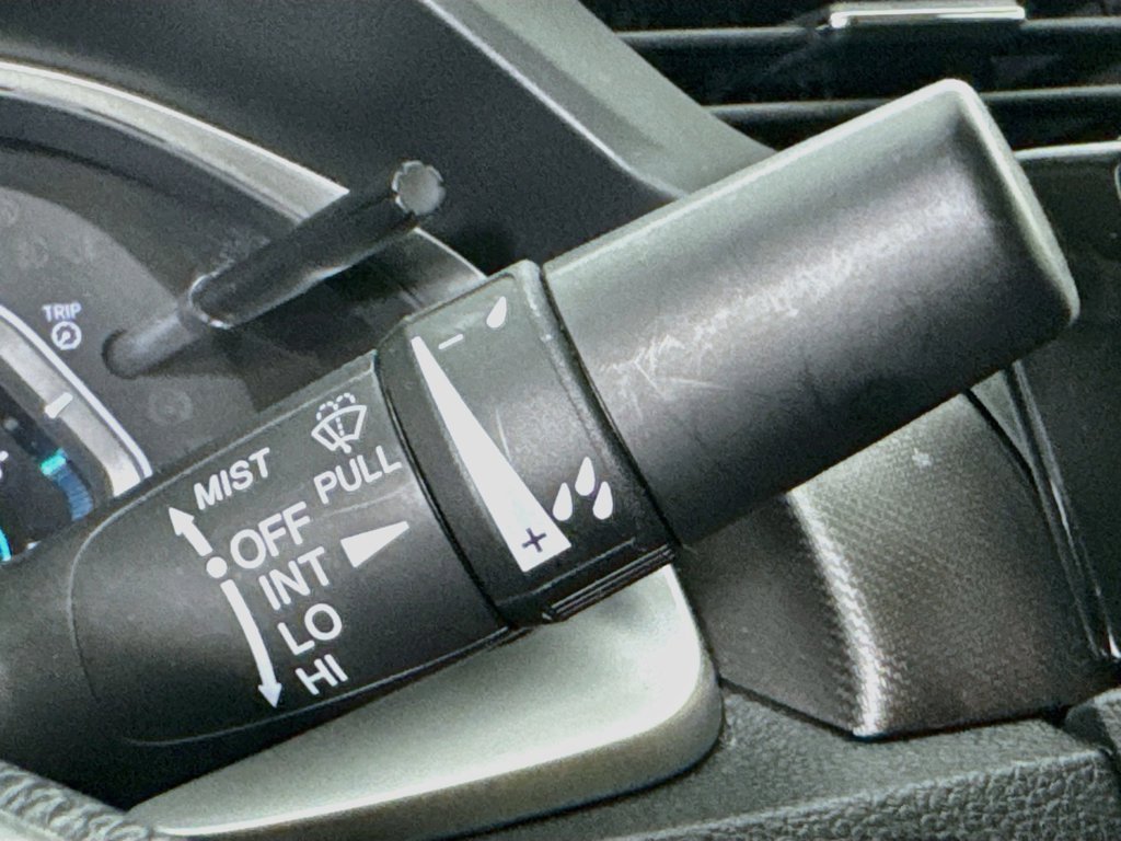 Used 2016 Silver Honda EX image 14