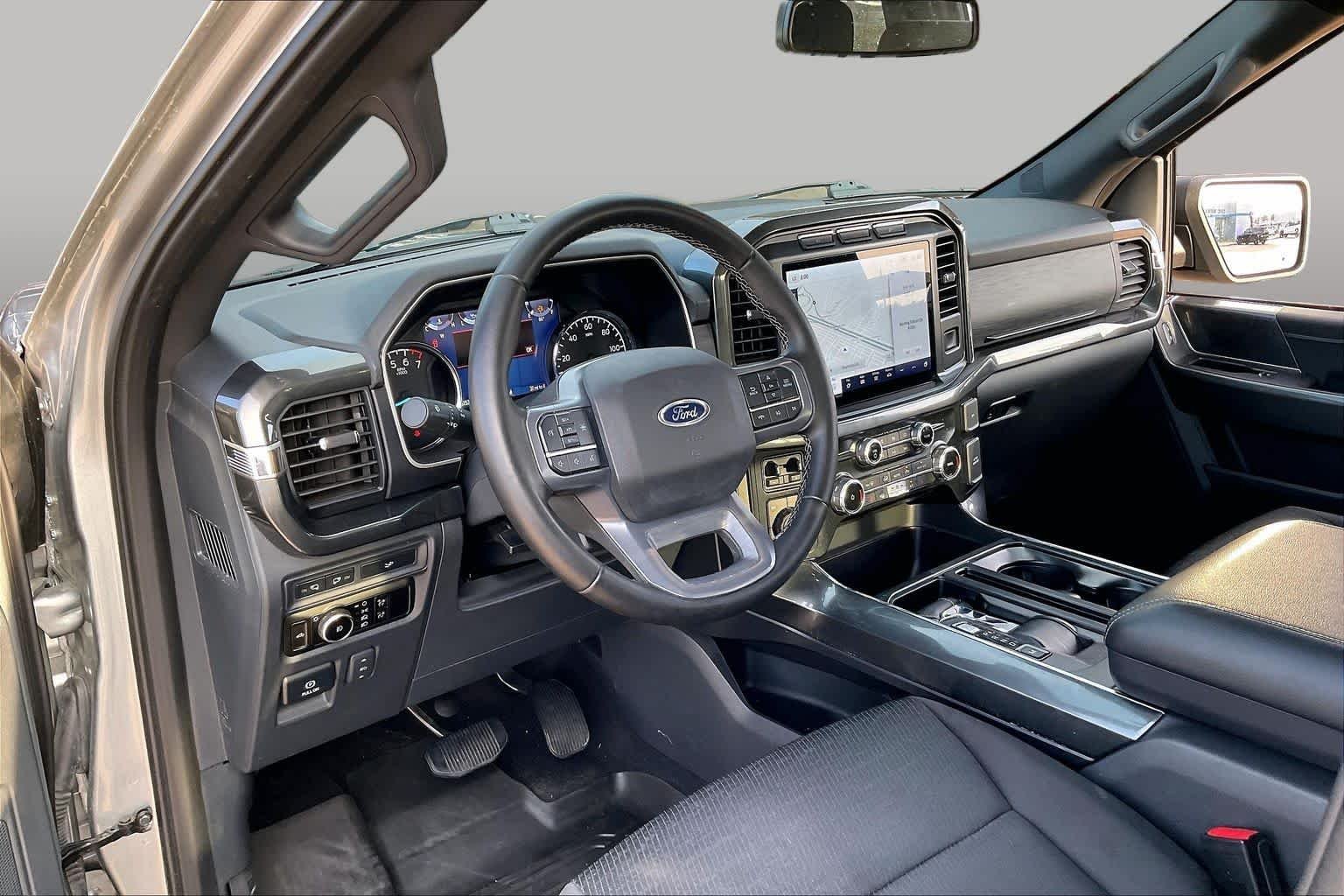 Used 2023 Iconic Silver Ford XLT image 16