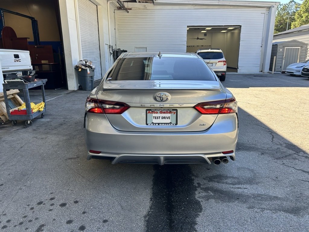 2023 Toyota Camry SE photo 3