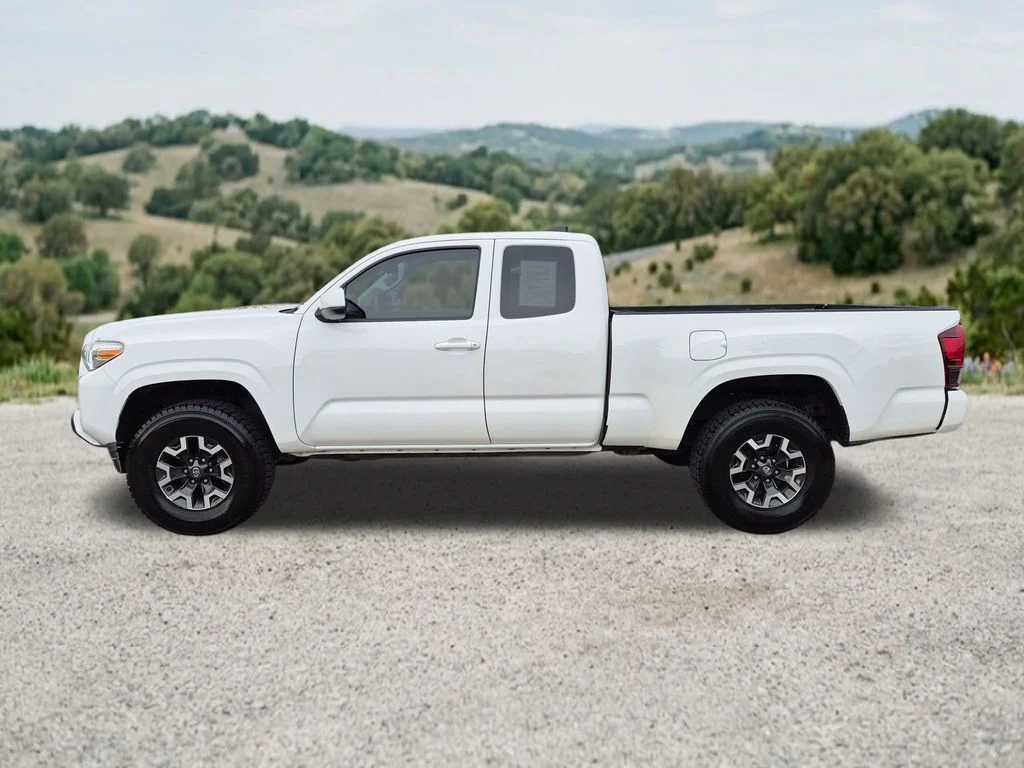 Used 2023 White Toyota SR image 5