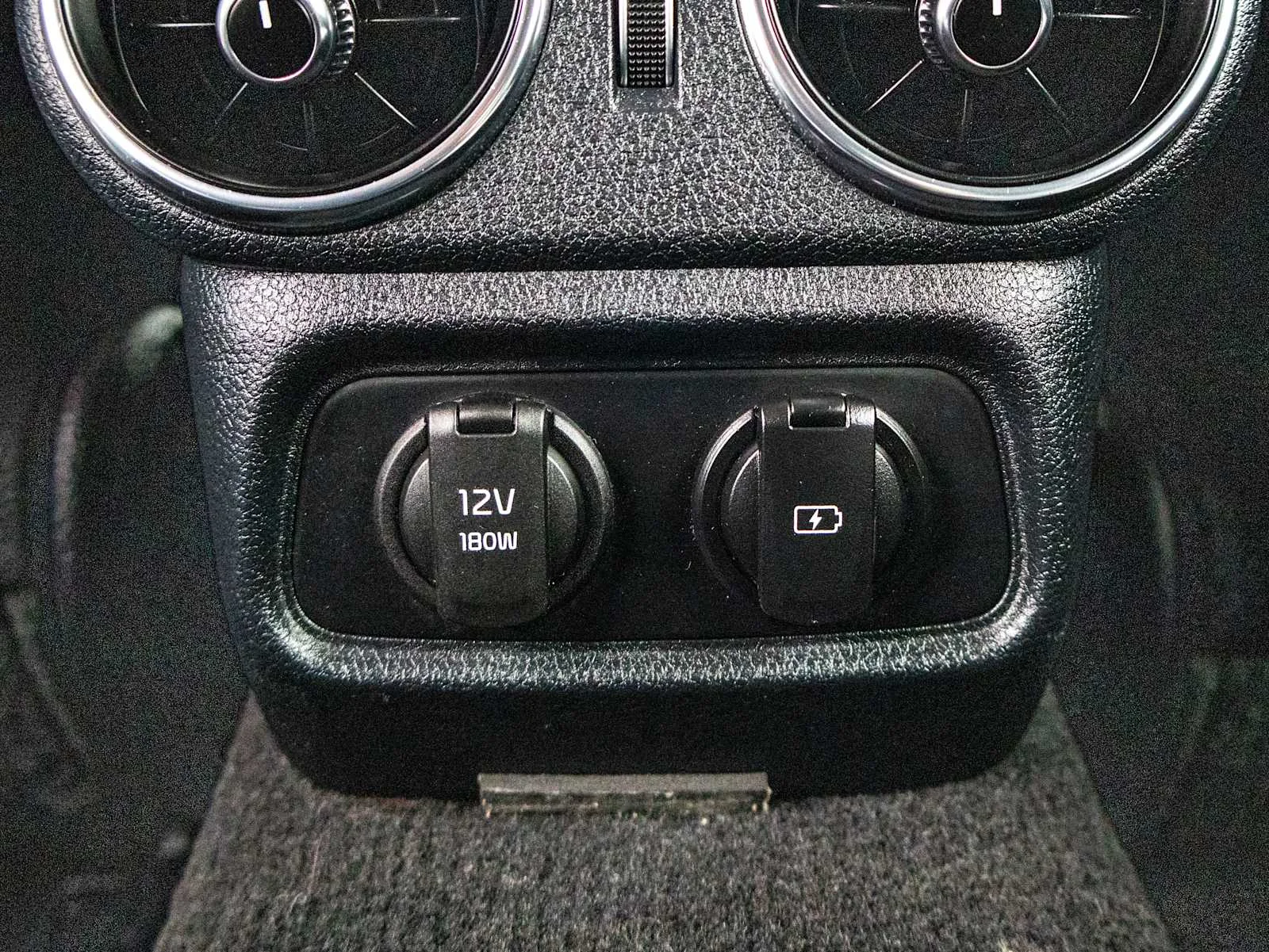 Used 2019 Red Kia Base image 29