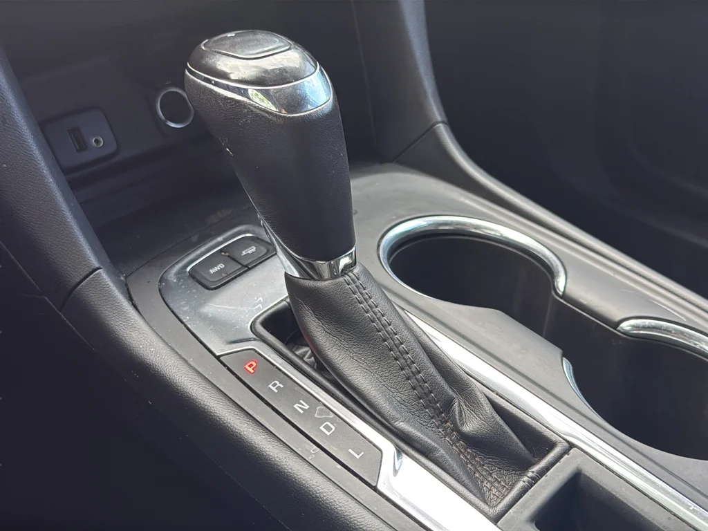 Used 2018 Black Chevrolet LT image 27