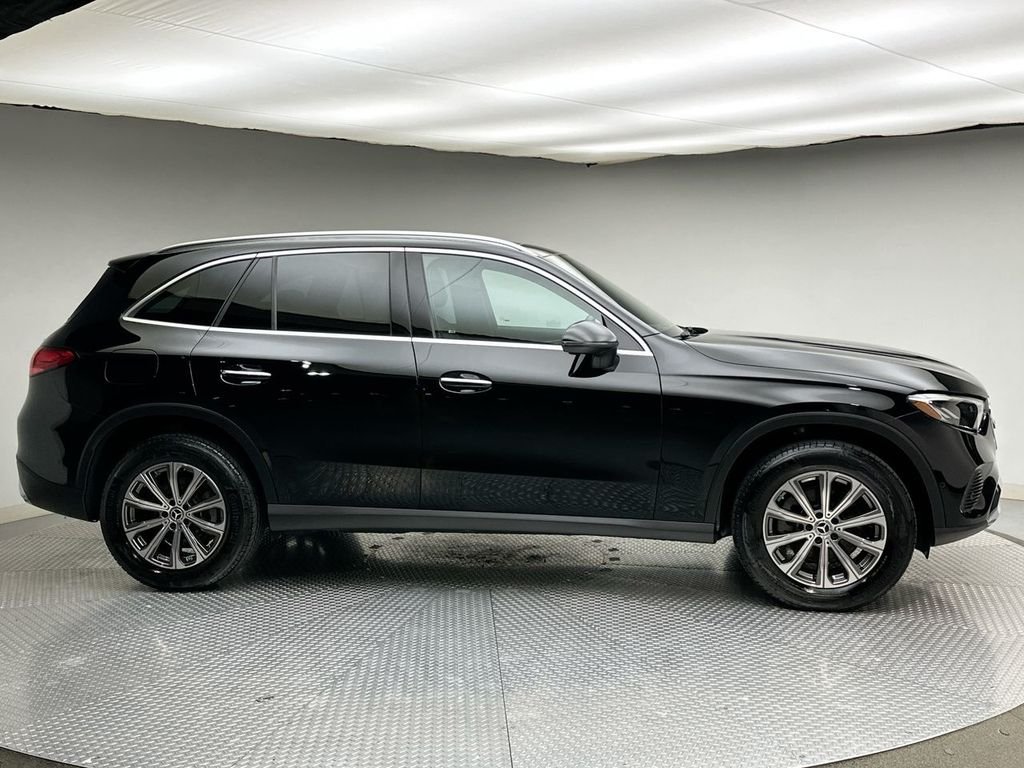 Used 2025 Black Mercedes-Benz GLC 300 image 14