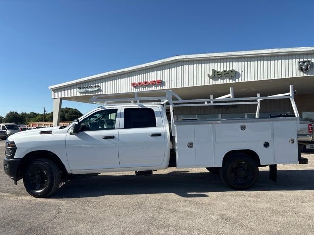New 2026 Bright White Clear-Coat Exterior Paint RAM Tradesman image 2