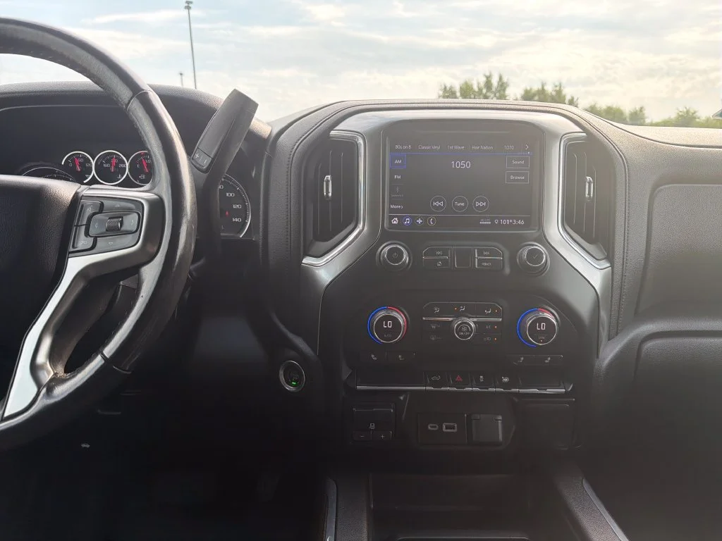 2021 Chevrolet Silverado 1500 RST - Photo 21