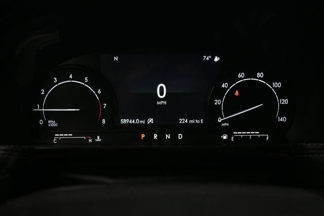 Used 2022 Red Lincoln Standard image 9