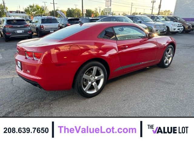 Used 2010 Red Chevrolet 2LT image 4
