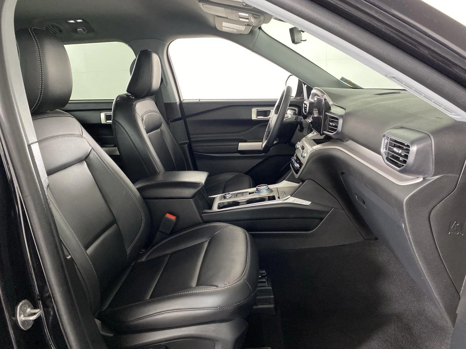 Used 2023 Black Metallic Ford XLT image 29