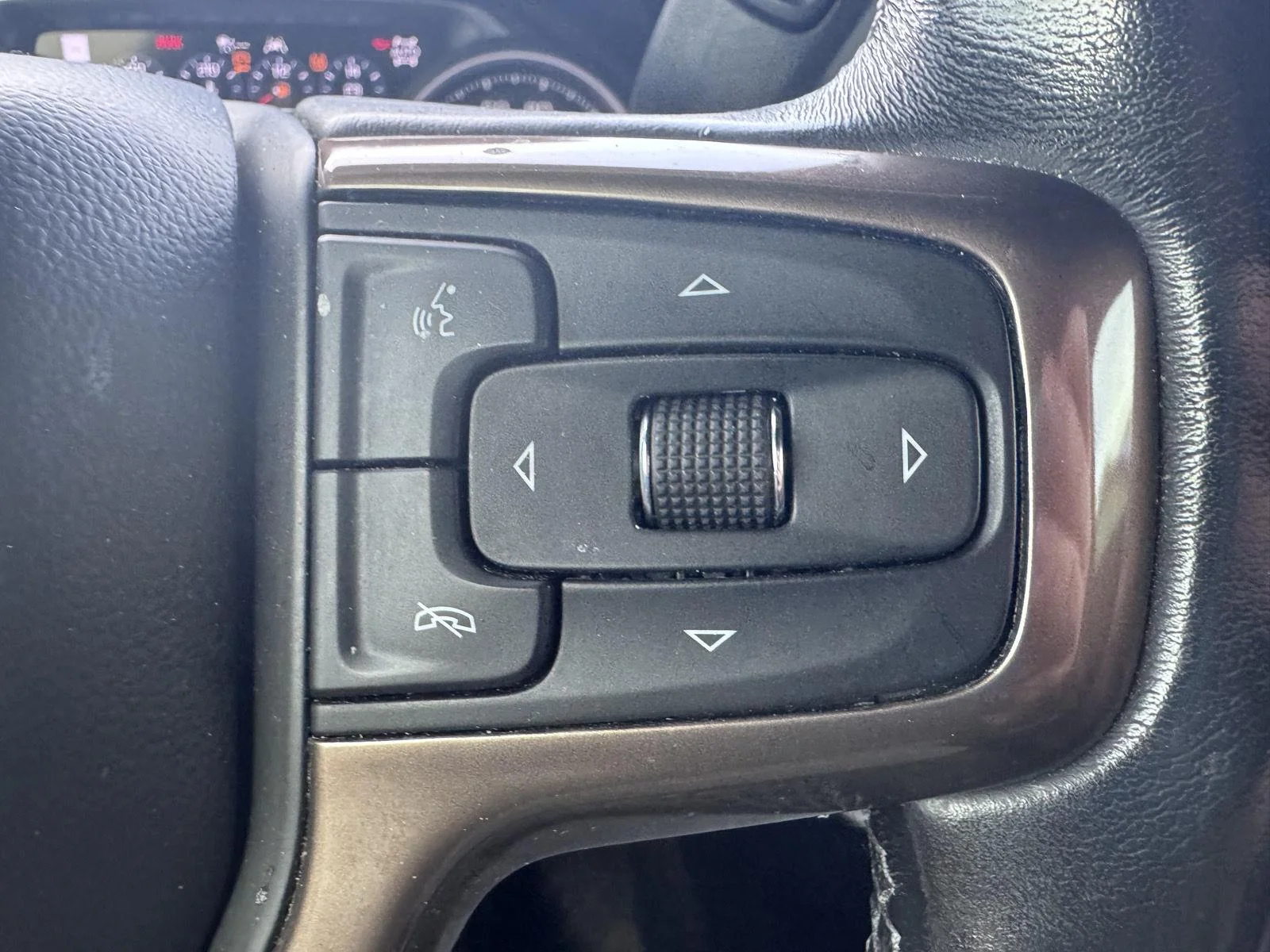 Used 2022 Black Chevrolet High Country image 16