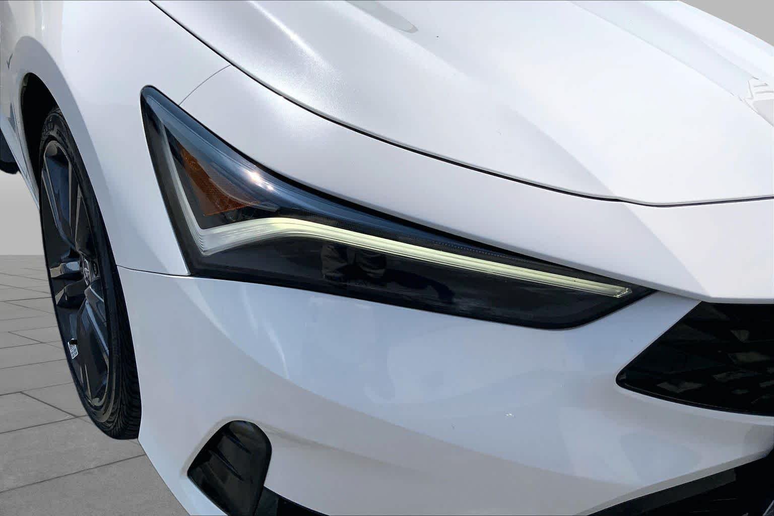 Certified Used 2025 Platinum White Pearl Acura w/A-Spec Package image 28