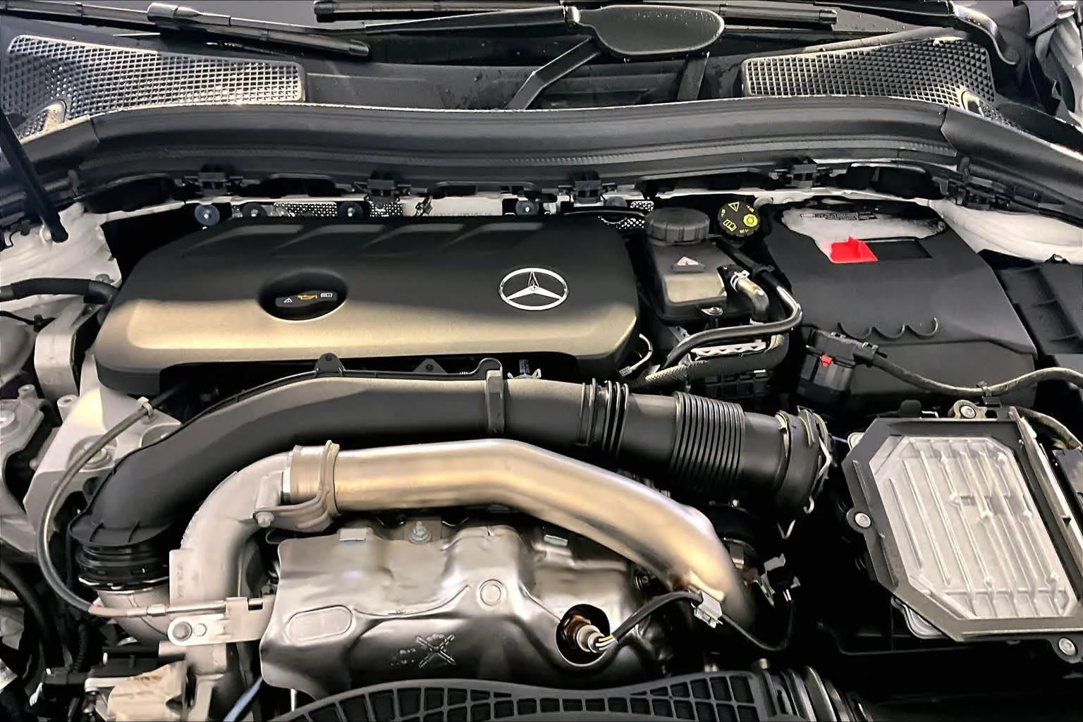 New 2026 Polar White Mercedes-Benz GLA 250 image 14