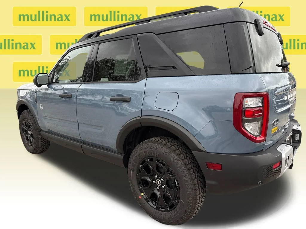 New 2025 Gray Ford Outer Banks image 4