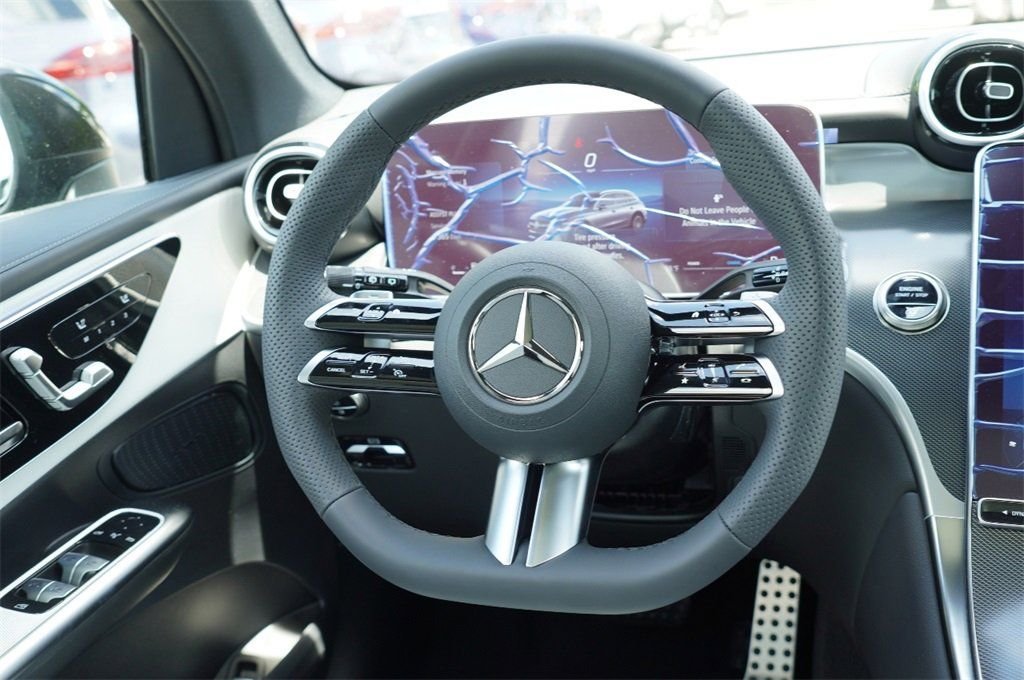 2026 Mercedes-Benz GLC Base - Photo 17