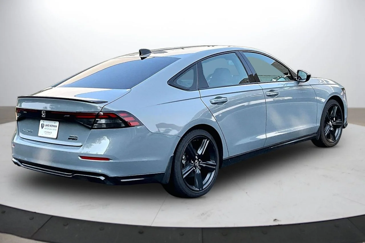 Certified Used 2025  Honda Sport-L image 8