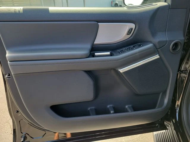 New 2027 Agate Black Metallic Ford Active image 19