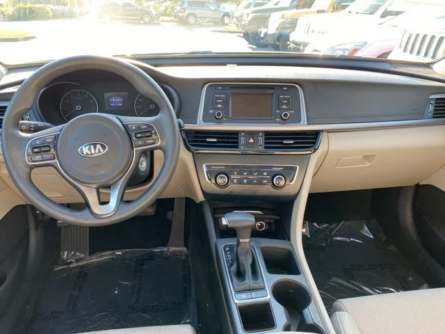 Used 2016 Purple Kia LX image 7