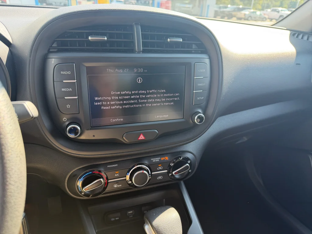 Used 2024 Black Kia LX image 7