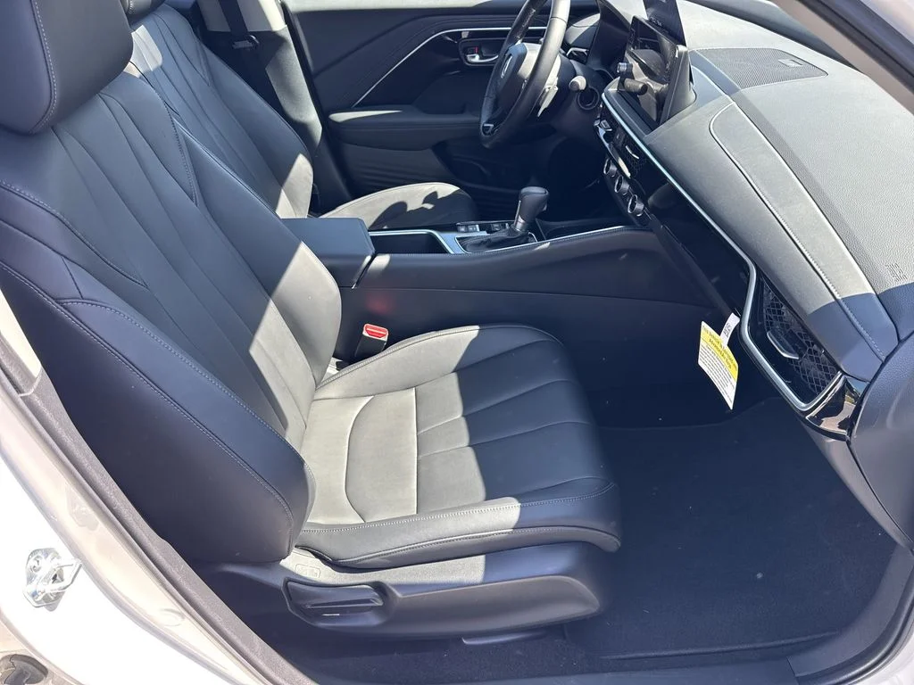 2025 Acura ADX Base - Photo 13