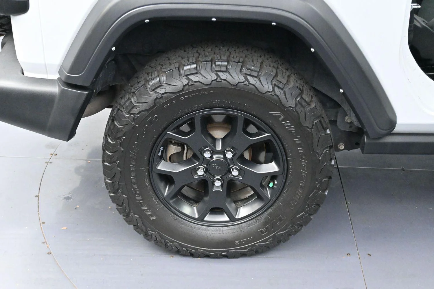 Used 2022 Bright White Clearcoat Jeep Willys image 33