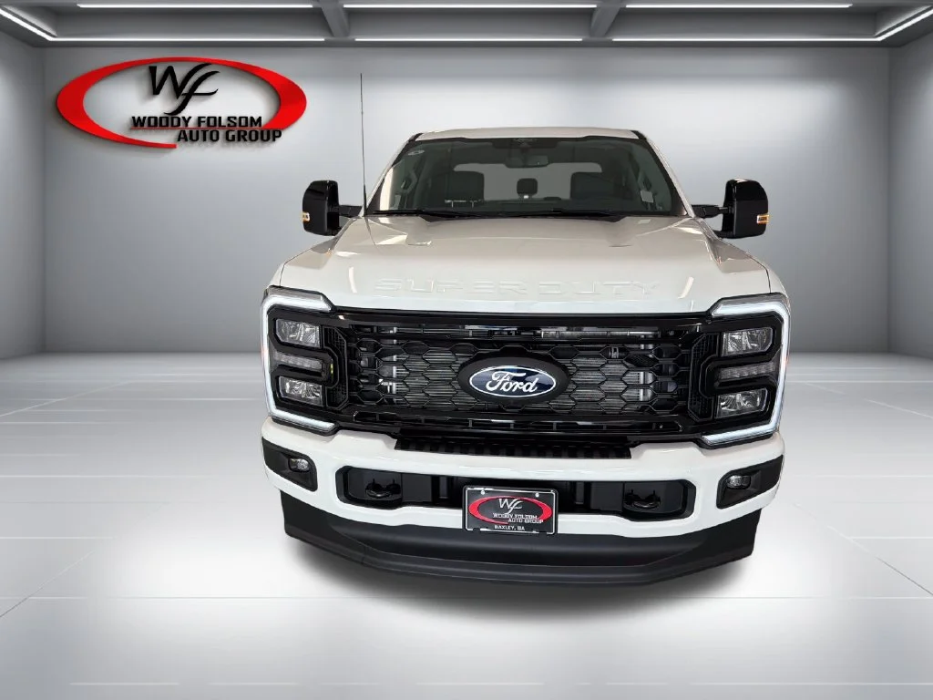 New 2027 White Ford Lariat image 2