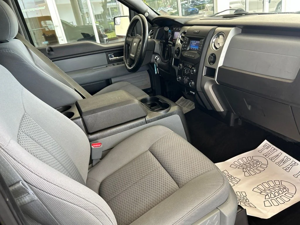 Used 2013 Black Ford XLT image 27