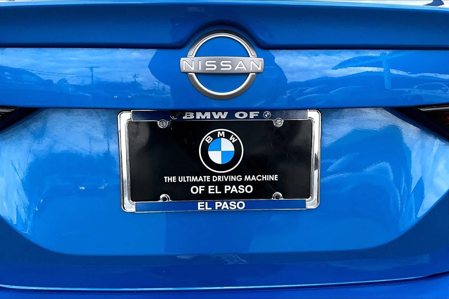 Used 2025 Electric Blue Metallic/Super Black Nissan SR image 30
