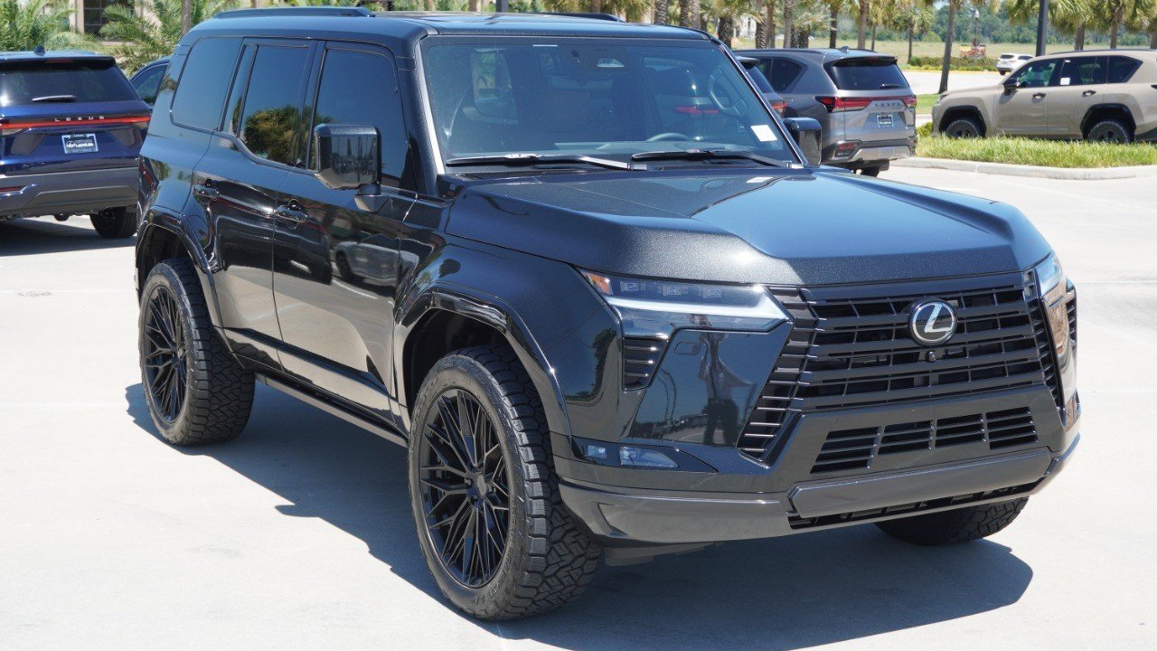 Used 2026 Black Lexus GX 550 Luxury+ image 3