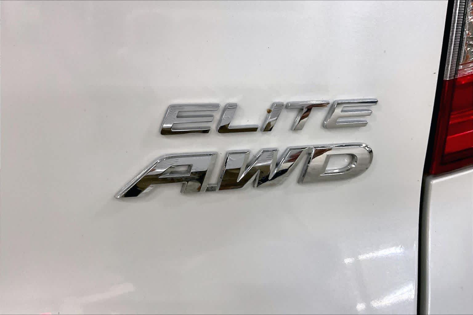 Used 2020 Platinum White Pearl Honda Elite image 10