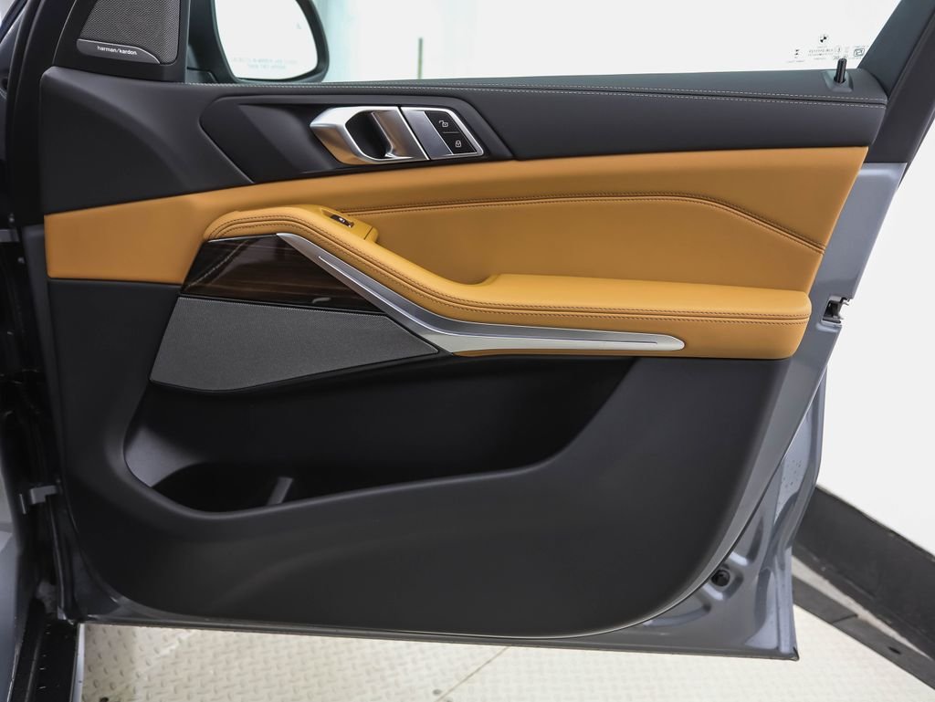 New 2026 Gray Metallic BMW xDrive50e image 29