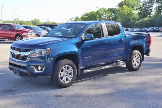 Used 2020 Blue Chevrolet LT image 4