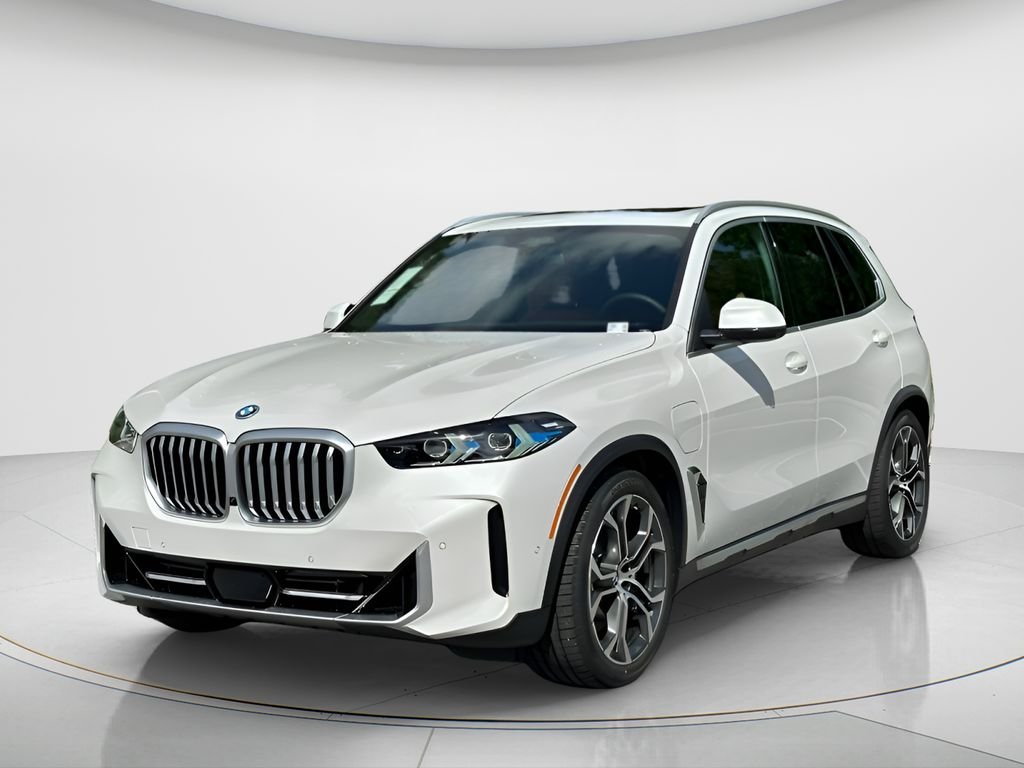 2026 BMW X5 xDrive50e's photo