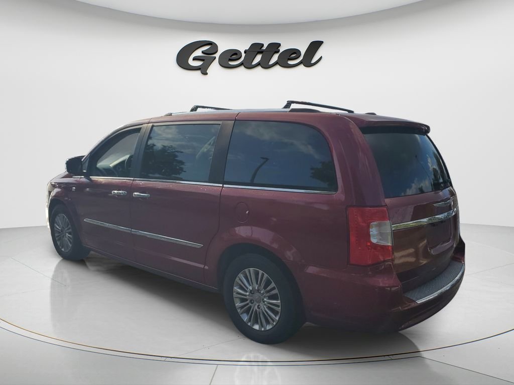 2014 Chrysler Town & Country Touring-L - Photo 7