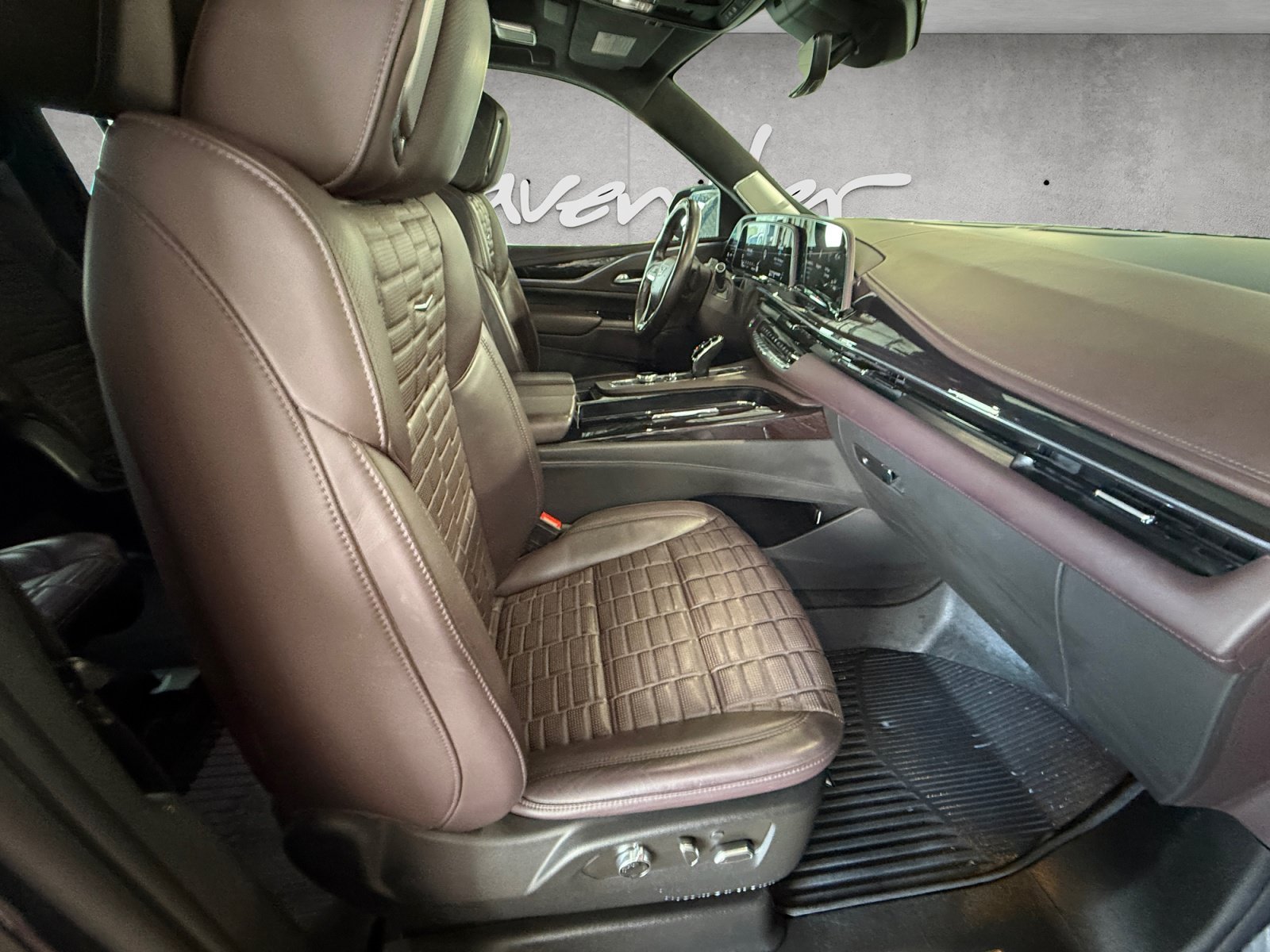 Used 2022 Wilder Metallic Cadillac Premium Luxury Platinum image 24