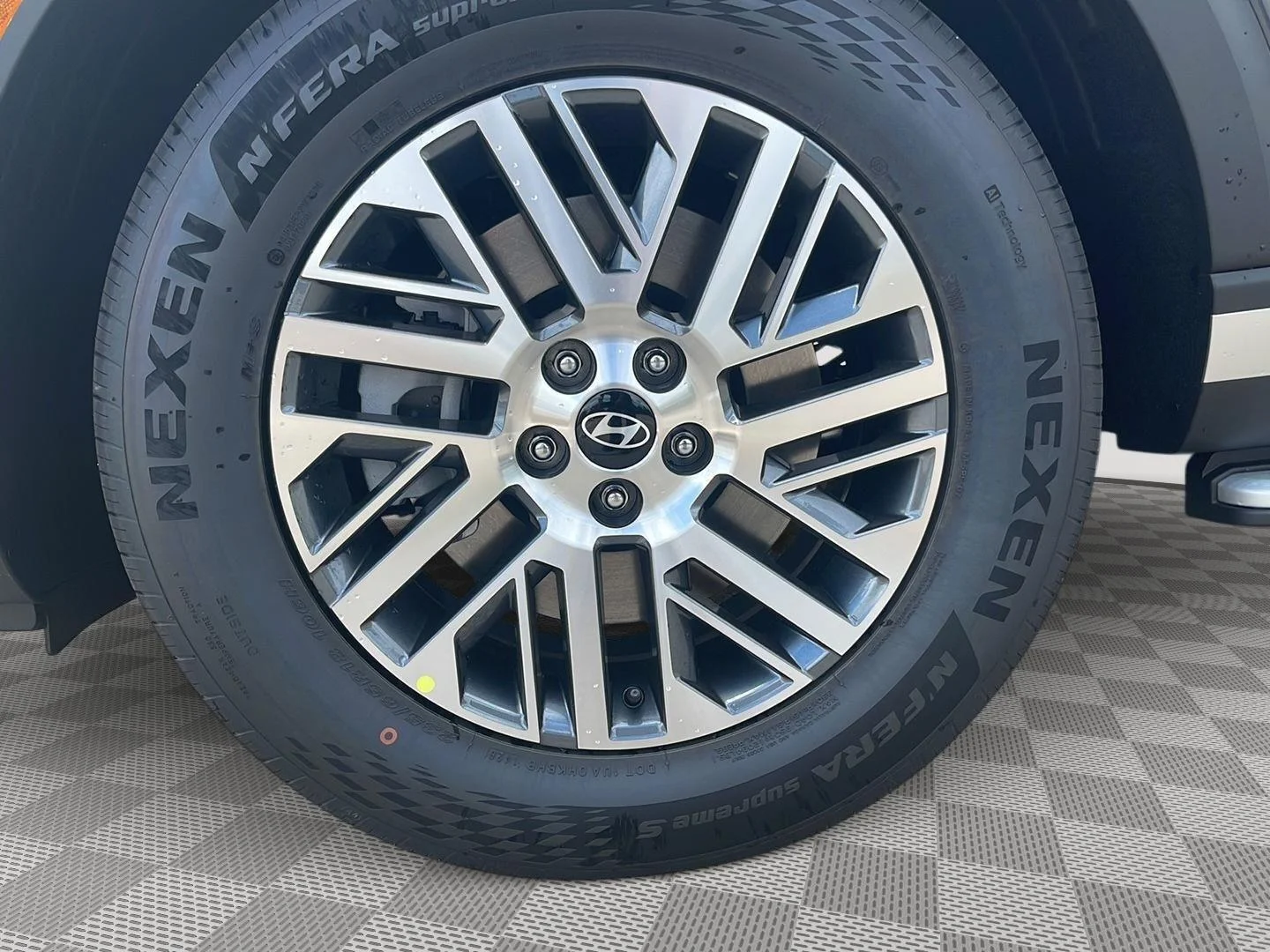 New 2026 Ecotronic Gray Pearl Hyundai SEL 7P image 9