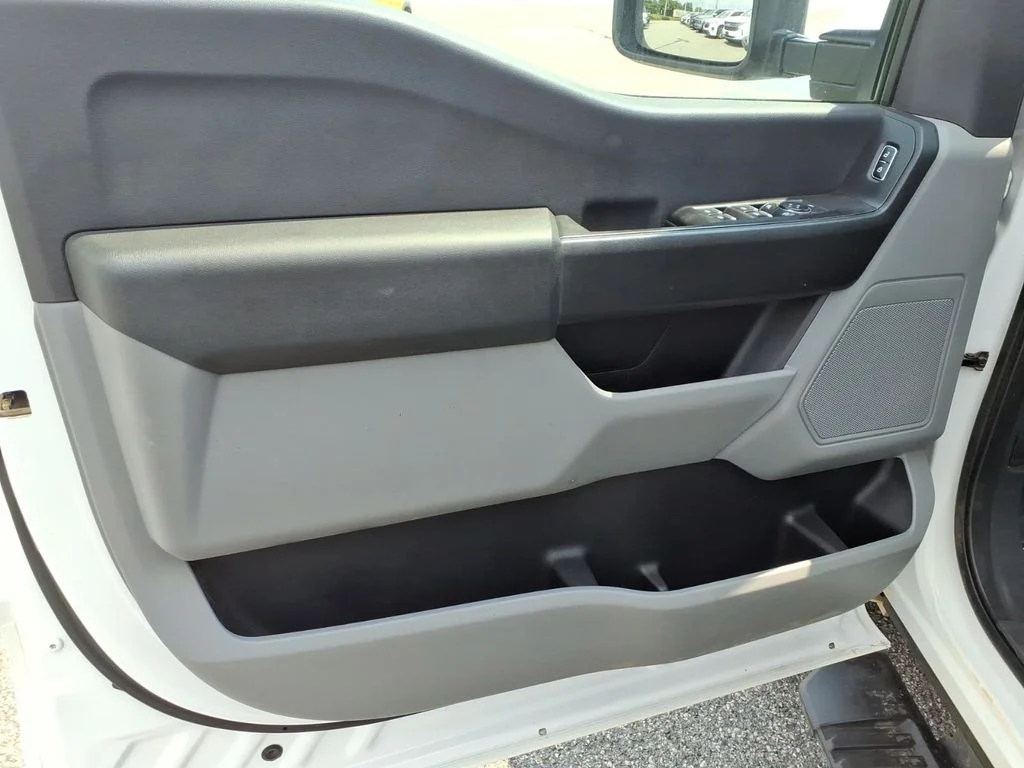 Used 2023 White Ford XL image 21