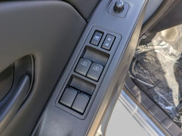 New 2026 Boulder Gray Pearl Nissan Crew Cab SV image 14