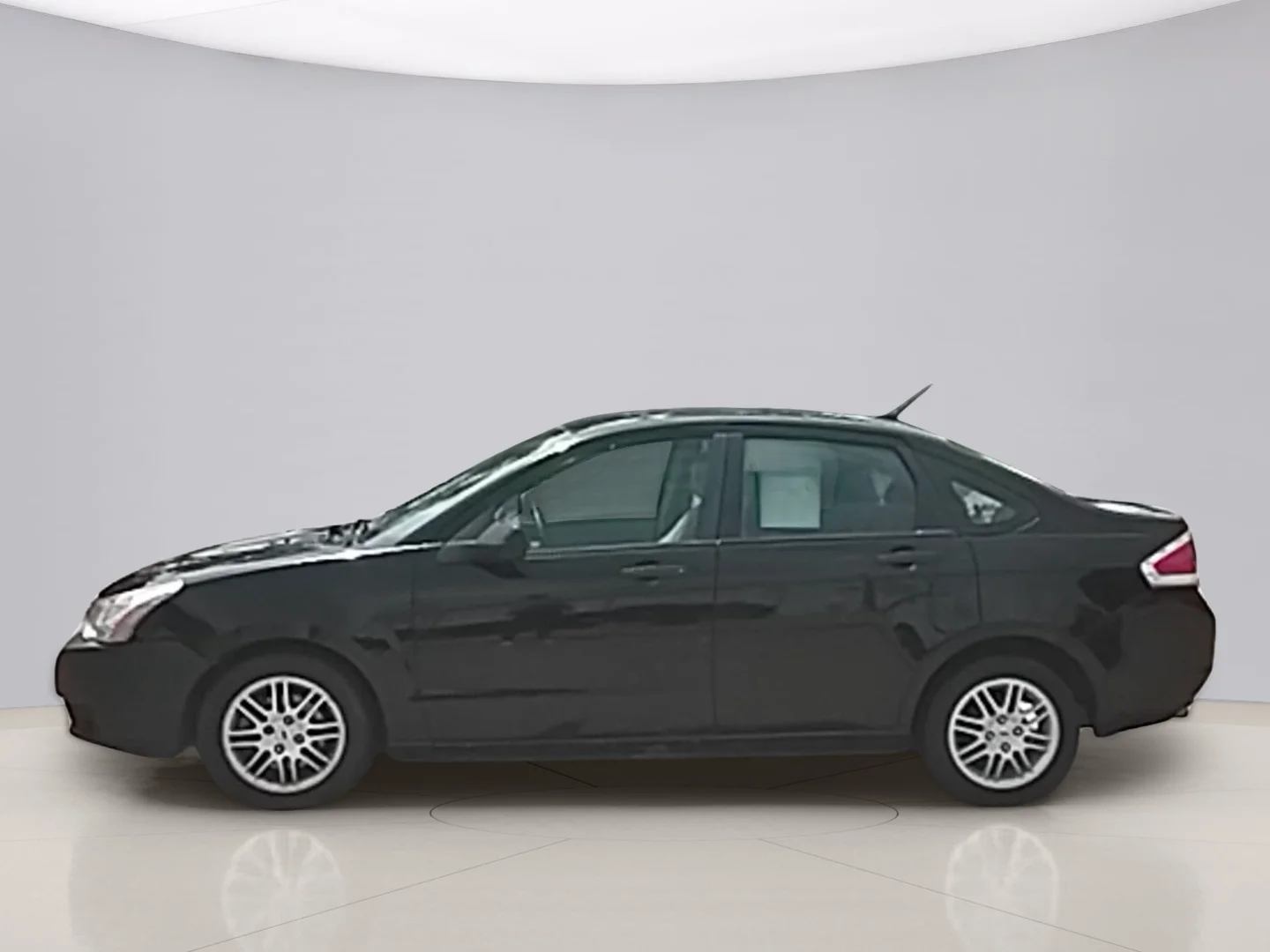 Used 2010 Black Ford SE image 3