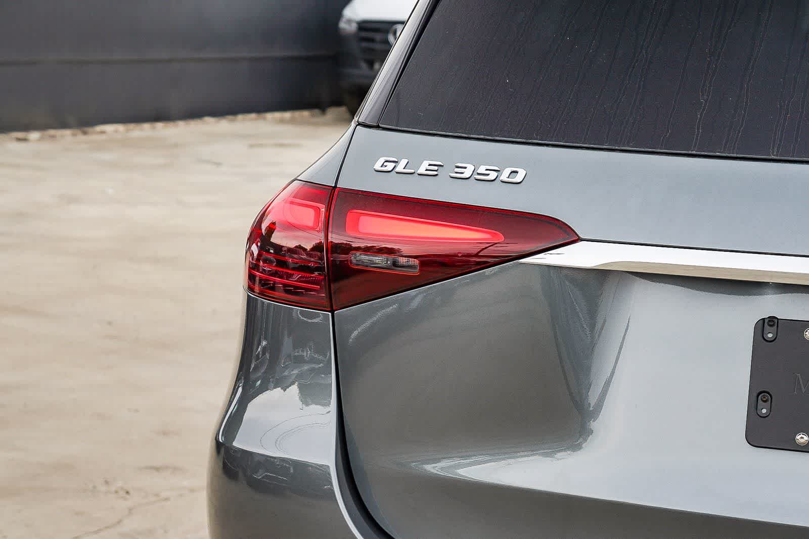 New 2026 Selenite Grey Metallic Mercedes-Benz GLE 350 image 7