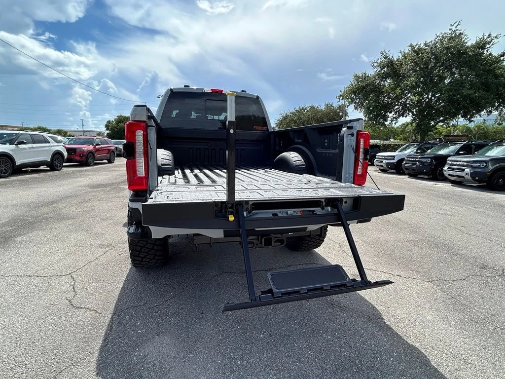 New 2026 Avalanche Ford Lariat image 35