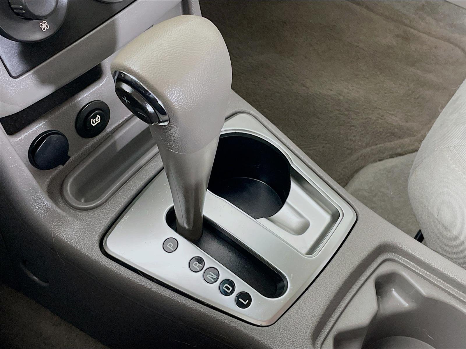 Used 2005 White Chevrolet LS image 19